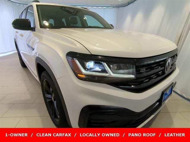 Photo of 2023 Opal White Pearl Effect Volkswagen Atlas