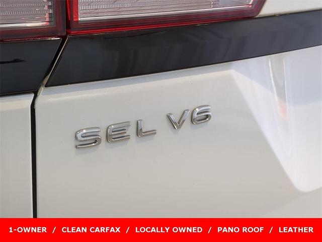 Photo of 2023 Opal White Pearl Effect Volkswagen Atlas