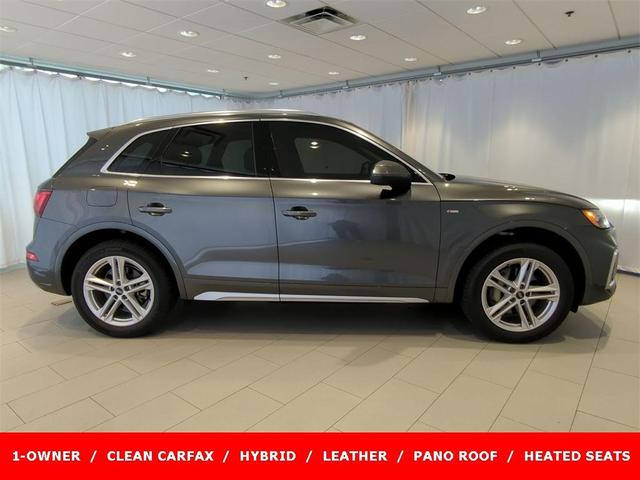 Photo of 2022 Daytona Gray Pearl Effect Audi Q5 e