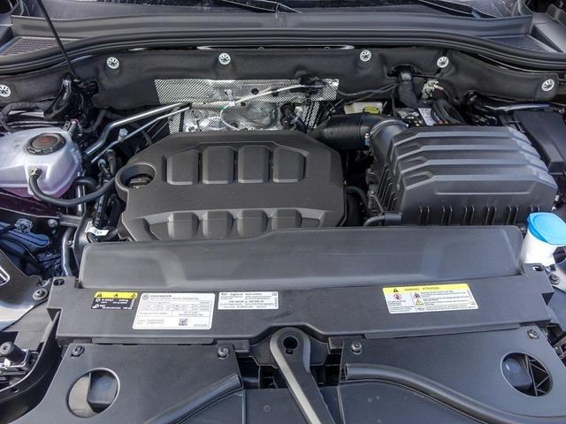 Photo of 2026 Deep Black Volkswagen Atlas Cross Sport