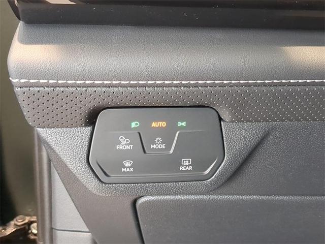 Photo of 2025 Avocado Green Pearl Volkswagen Atlas Cross Sport