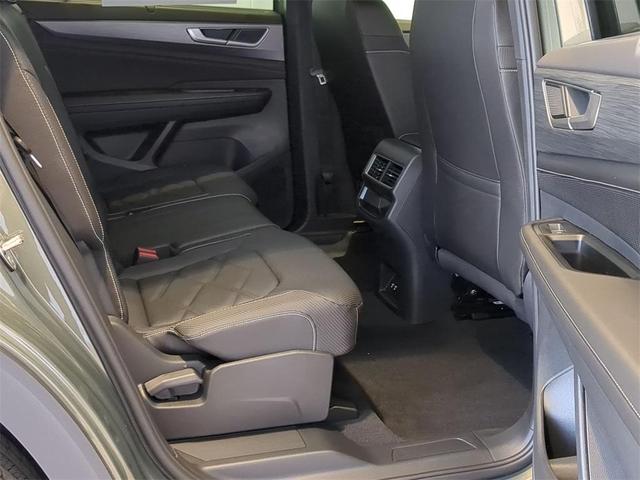 Photo of 2025 Avocado Green Pearl Volkswagen Atlas Cross Sport
