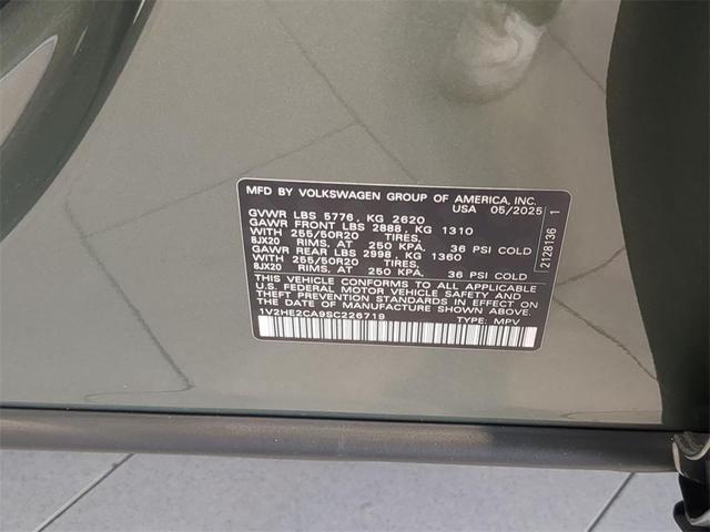 Photo of 2025 Avocado Green Pearl Volkswagen Atlas Cross Sport