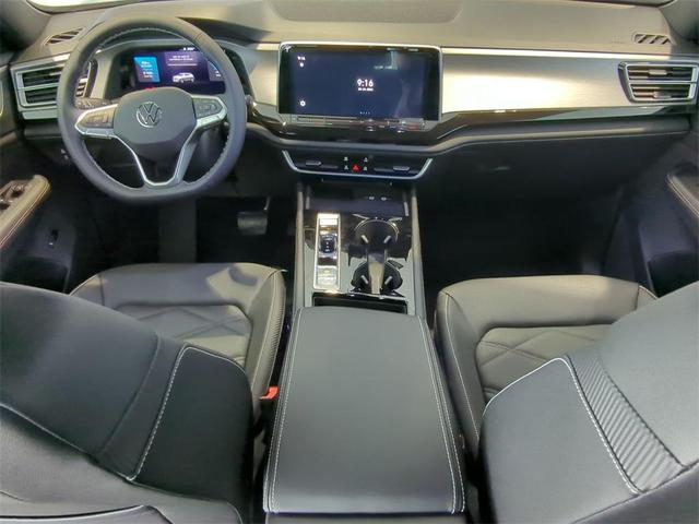 Photo of 2025 Avocado Green Pearl Volkswagen Atlas Cross Sport