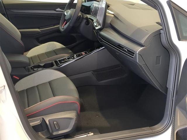 Photo of 2025 Opal White Pearl Effect Volkswagen Golf GTI