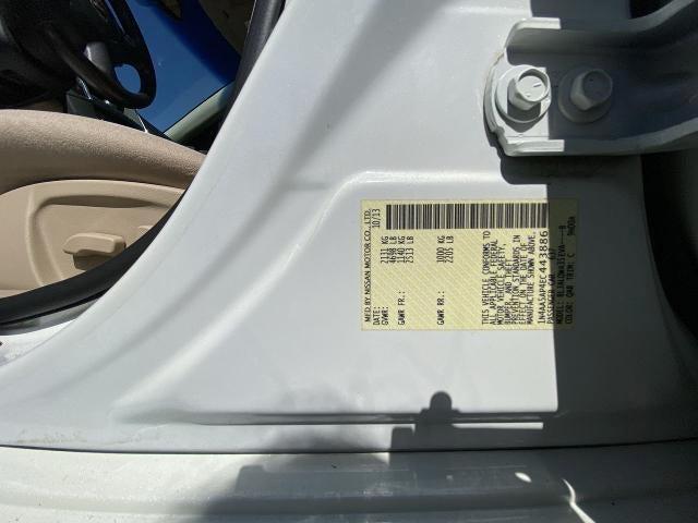 Photo of 2014 Pearl White Nissan Maxima