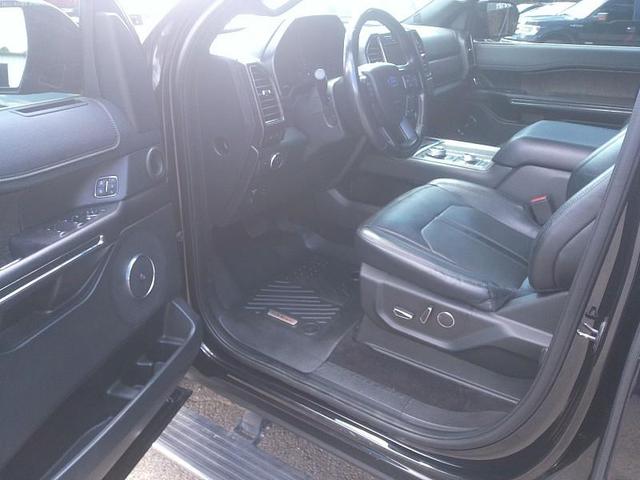 Photo of 2019 Agate Black Metallic Ford Expedition