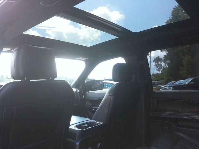 Photo of 2019 Agate Black Metallic Ford Expedition