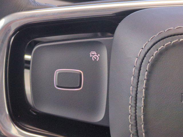Photo of 2025 Gray Mist Lincoln Navigator