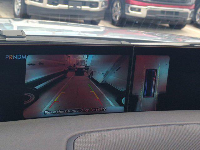 Photo of 2025 Gray Mist Lincoln Navigator