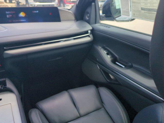 Photo of 2025 Gray Mist Lincoln Navigator