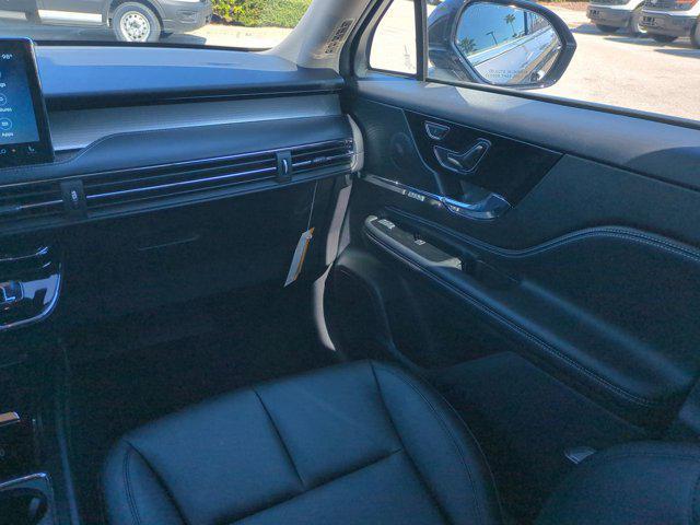 Photo of 2026 asher gray metallic clearcoat Lincoln Corsair