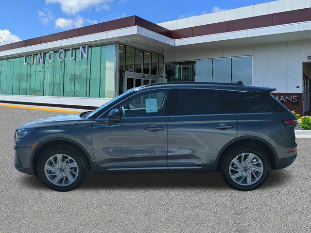 Photo of 2026 asher gray metallic clearcoat Lincoln Corsair