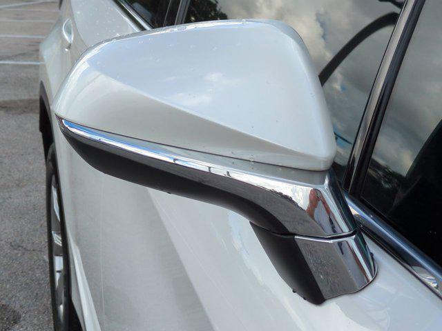 Photo of 2018 White Pearl Lexus RX 350