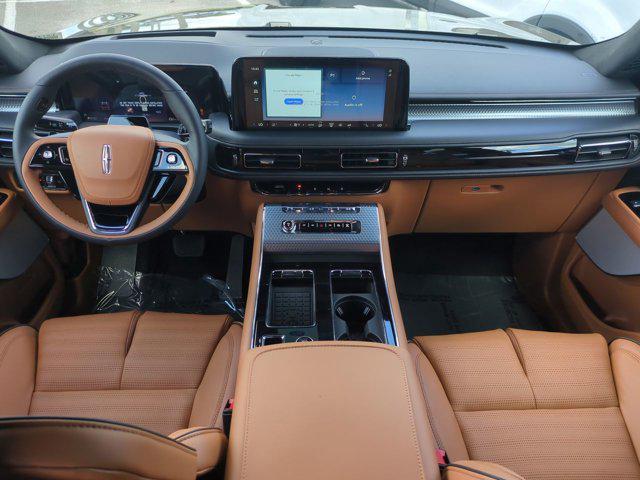Photo of 2025 Harbor Gray Lincoln Aviator