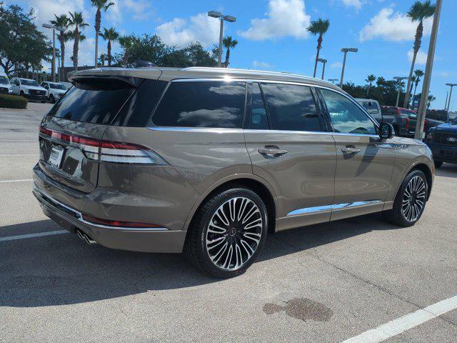Photo of 2025 Harbor Gray Lincoln Aviator