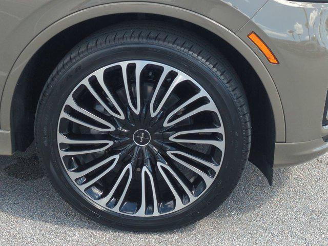 Photo of 2025 Harbor Gray Lincoln Aviator