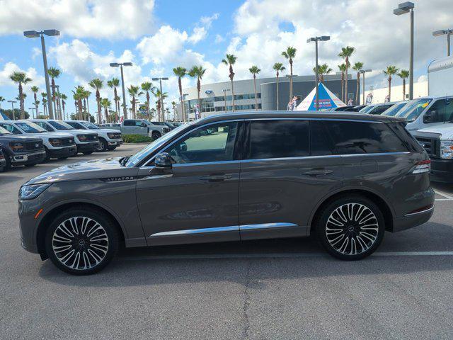 Photo of 2025 Harbor Gray Lincoln Aviator