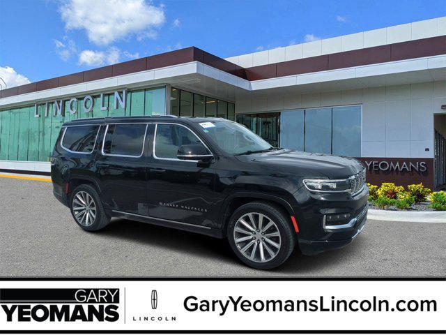 Photo of 2023 Diamond Black Crystal Pearlcoat Jeep Grand Wagoneer