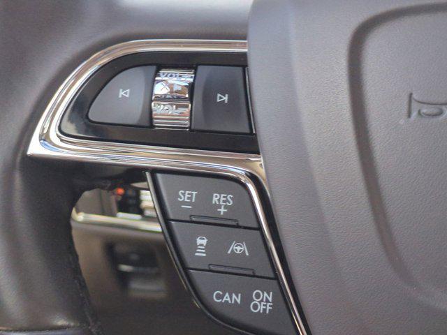 Photo of 2022 Infinite Black Metallic Clearcoat Lincoln Nautilus