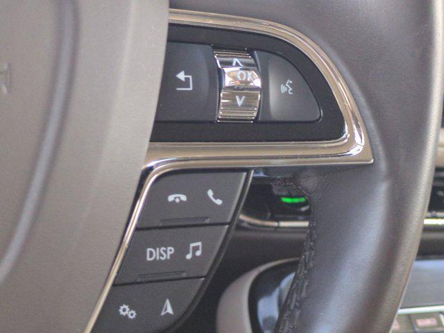Photo of 2022 Infinite Black Metallic Clearcoat Lincoln Nautilus