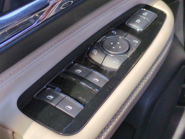 Photo of 2025 White Lincoln Corsair