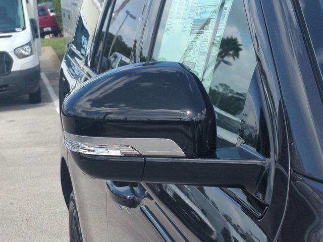 Photo of 2025 Starlight Lincoln Navigator