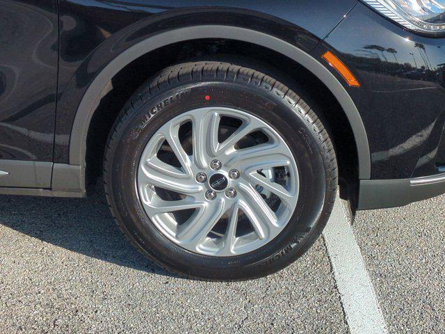 Photo of 2025 Infinite Black Metallic Clearcoat Lincoln Corsair