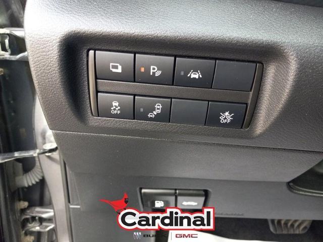 Photo of 2021 Gun Metallic Nissan Kicks