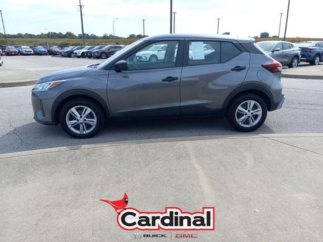 Photo of 2021 Gun Metallic Nissan Kicks