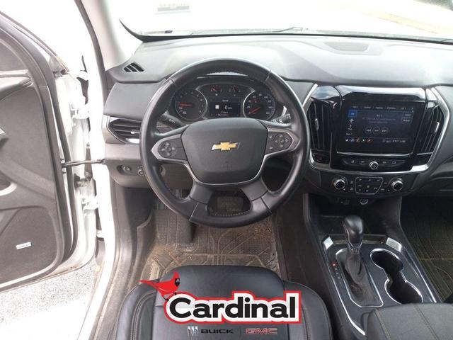 Photo of 2021 Summit White Chevrolet Traverse