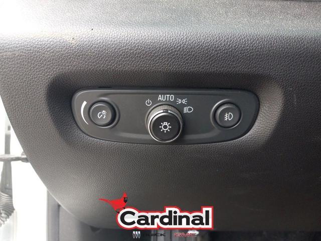 Photo of 2021 Summit White Chevrolet Traverse