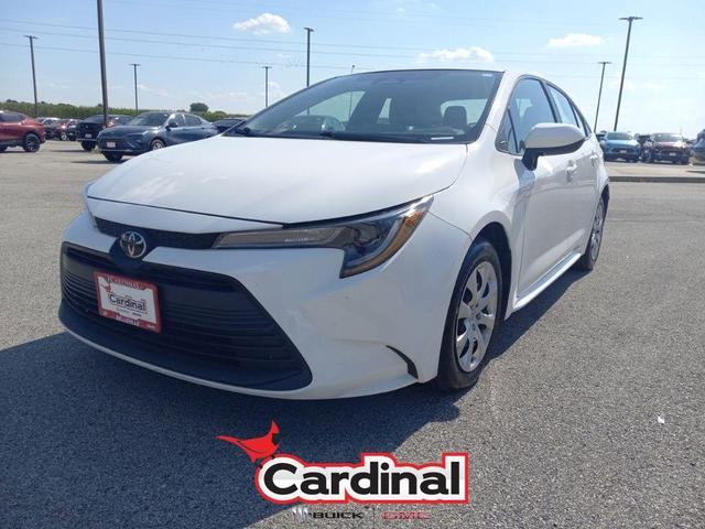 Photo of 2024 White Toyota Corolla