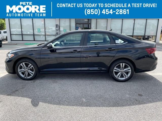 Photo of 2024 Deep Black Pearl Effect Volkswagen Jetta