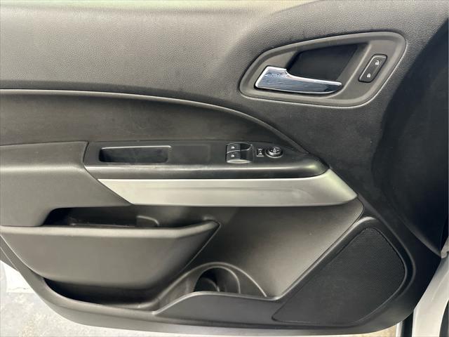 Photo of 2022 Summit White Chevrolet Colorado