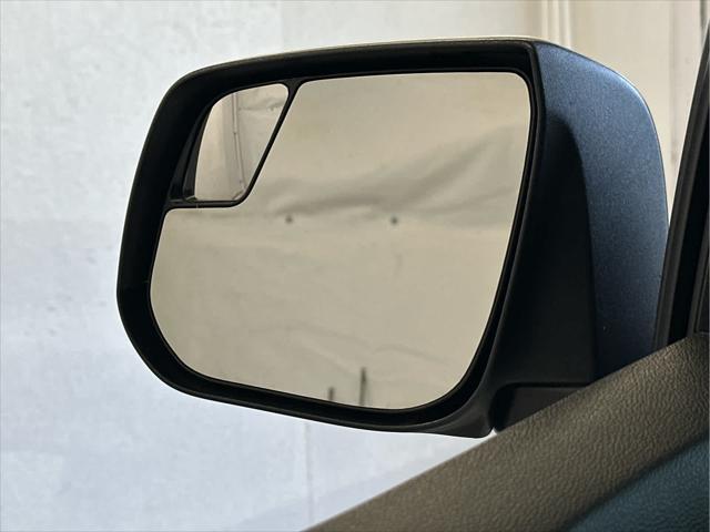 Photo of 2022 Summit White Chevrolet Colorado