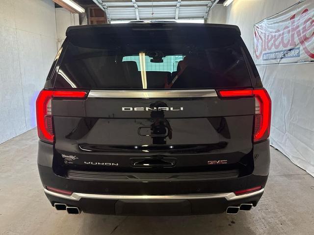 Photo of 2025 Onyx Black GMC Yukon