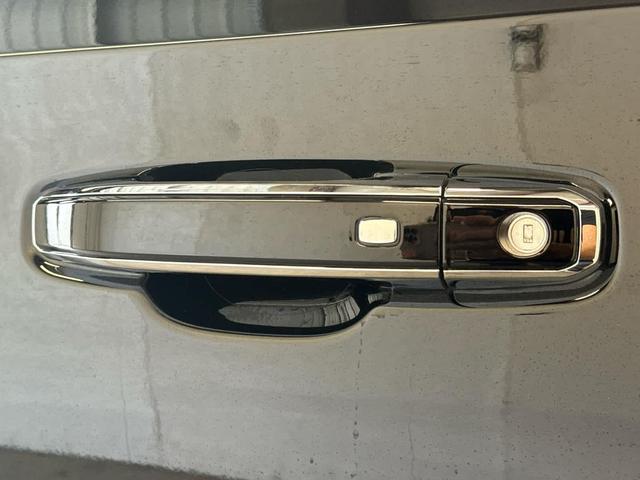 Photo of 2025 Onyx Black GMC Yukon