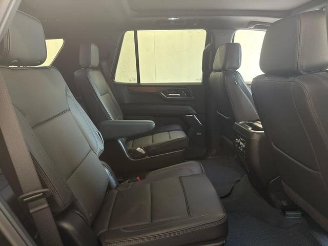 Photo of 2025 Onyx Black GMC Yukon
