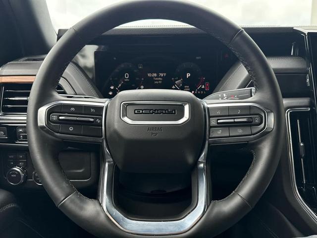 Photo of 2025 Onyx Black GMC Yukon