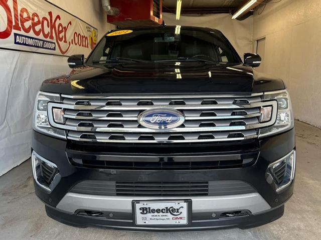 Photo of 2021 Agate Black Metallic Ford Expedition Max