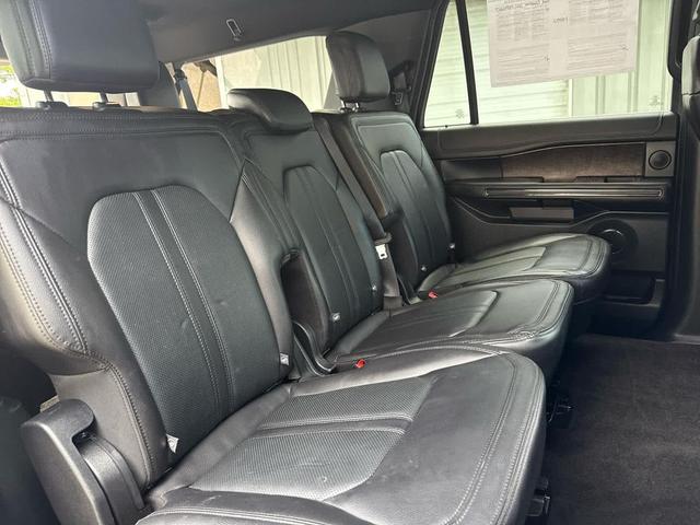 Photo of 2021 Agate Black Metallic Ford Expedition Max