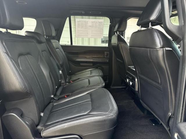 Photo of 2021 Agate Black Metallic Ford Expedition Max