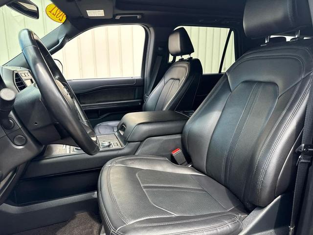 Photo of 2021 Agate Black Metallic Ford Expedition Max
