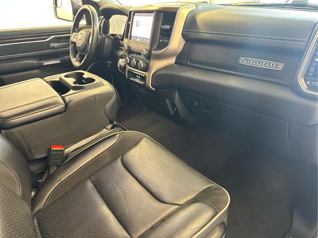 Photo of 2022 Diamond Black Crystal Pearlcoat RAM 1500