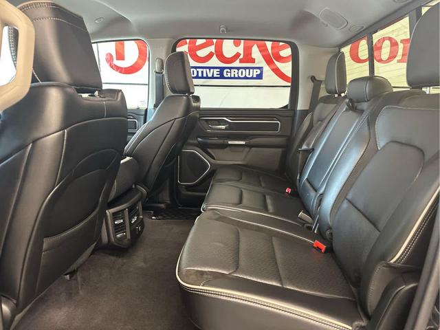 Photo of 2022 Diamond Black Crystal Pearlcoat RAM 1500