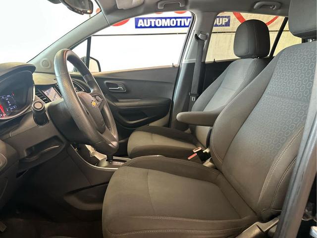 Photo of 2020 Mosaic Black Metallic Chevrolet Trax