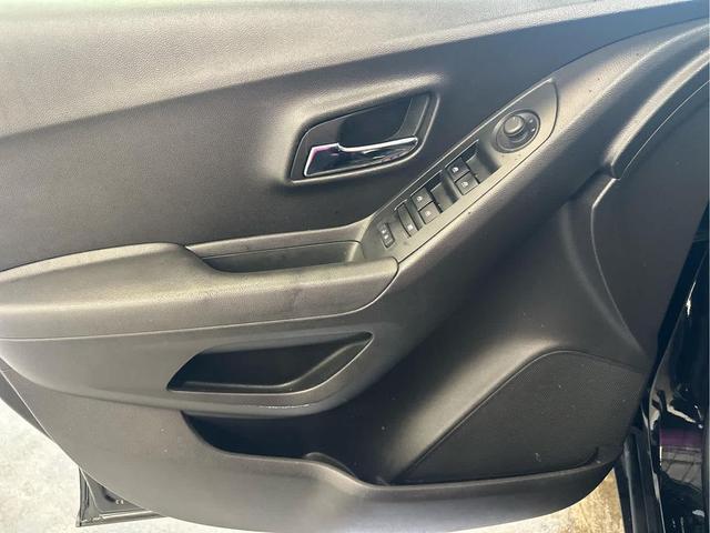 Photo of 2020 Mosaic Black Metallic Chevrolet Trax