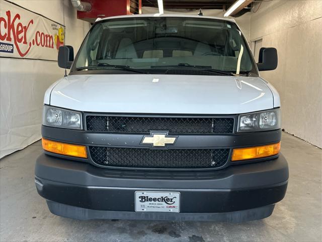 2022 Chevrolet Express 3500