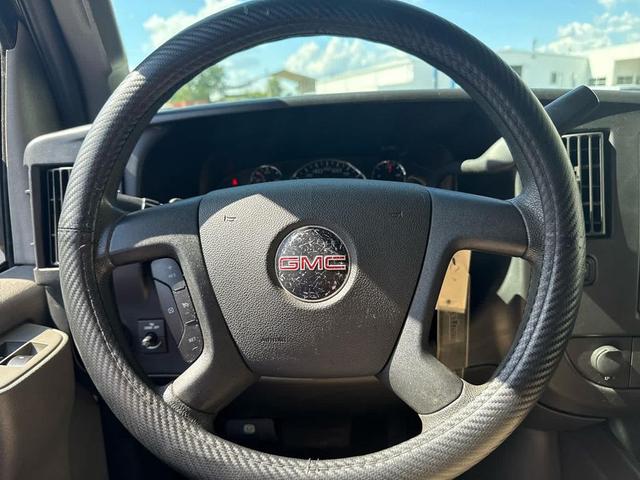 Photo of 2018 Summit White GMC Savana 2500